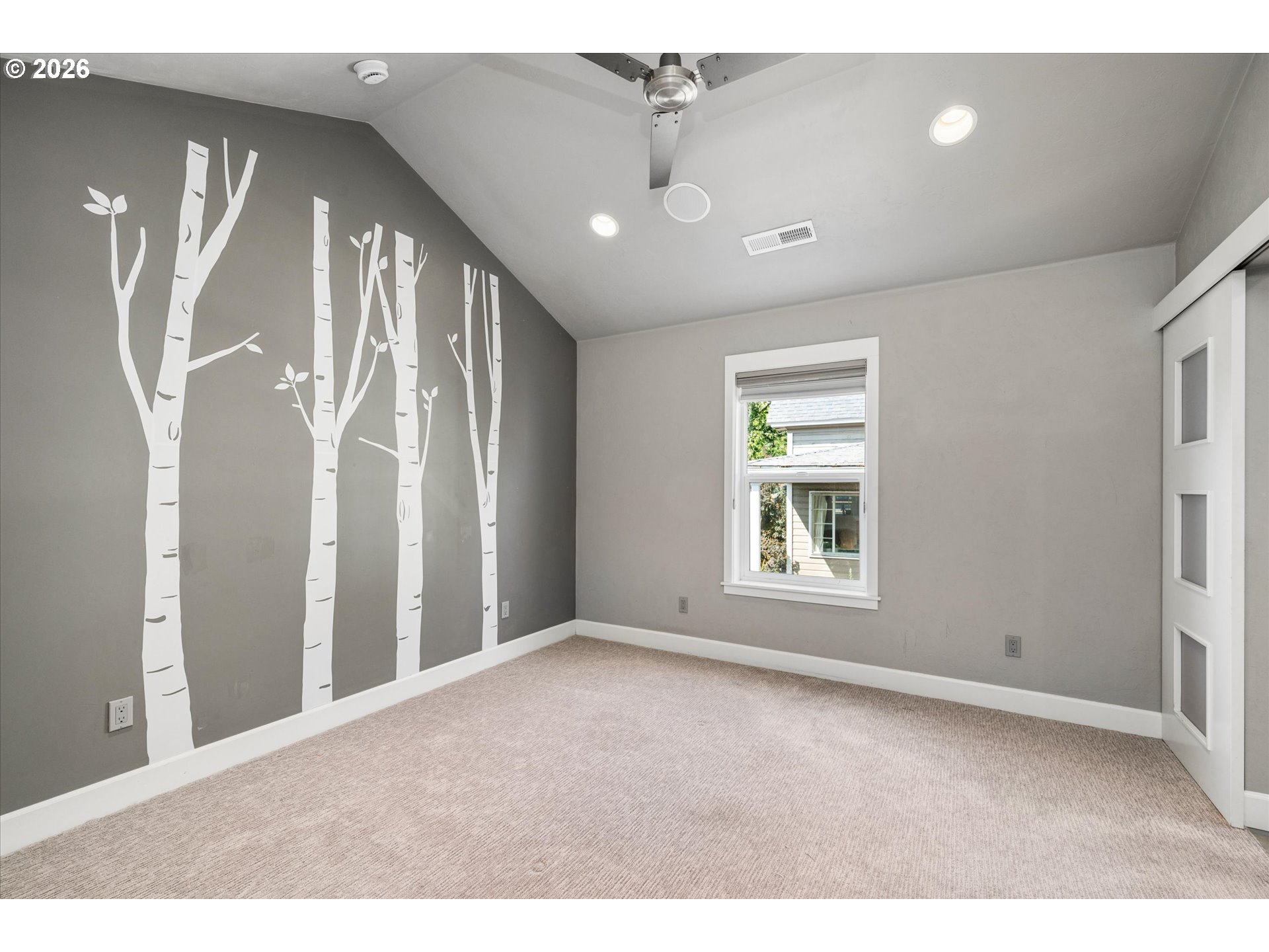 2330 Willamette St Property Photo 21