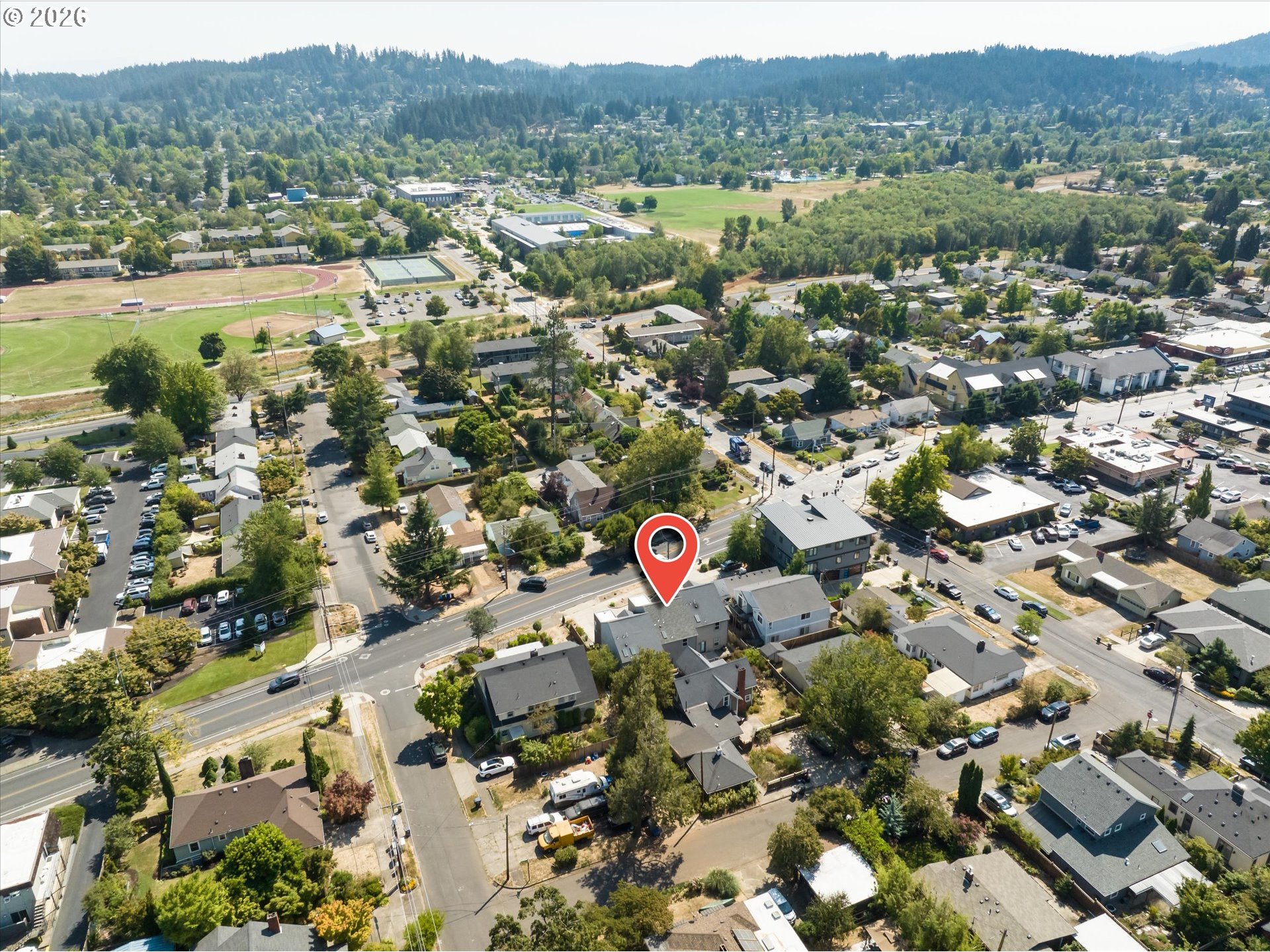 2330 Willamette St Property Photo 40