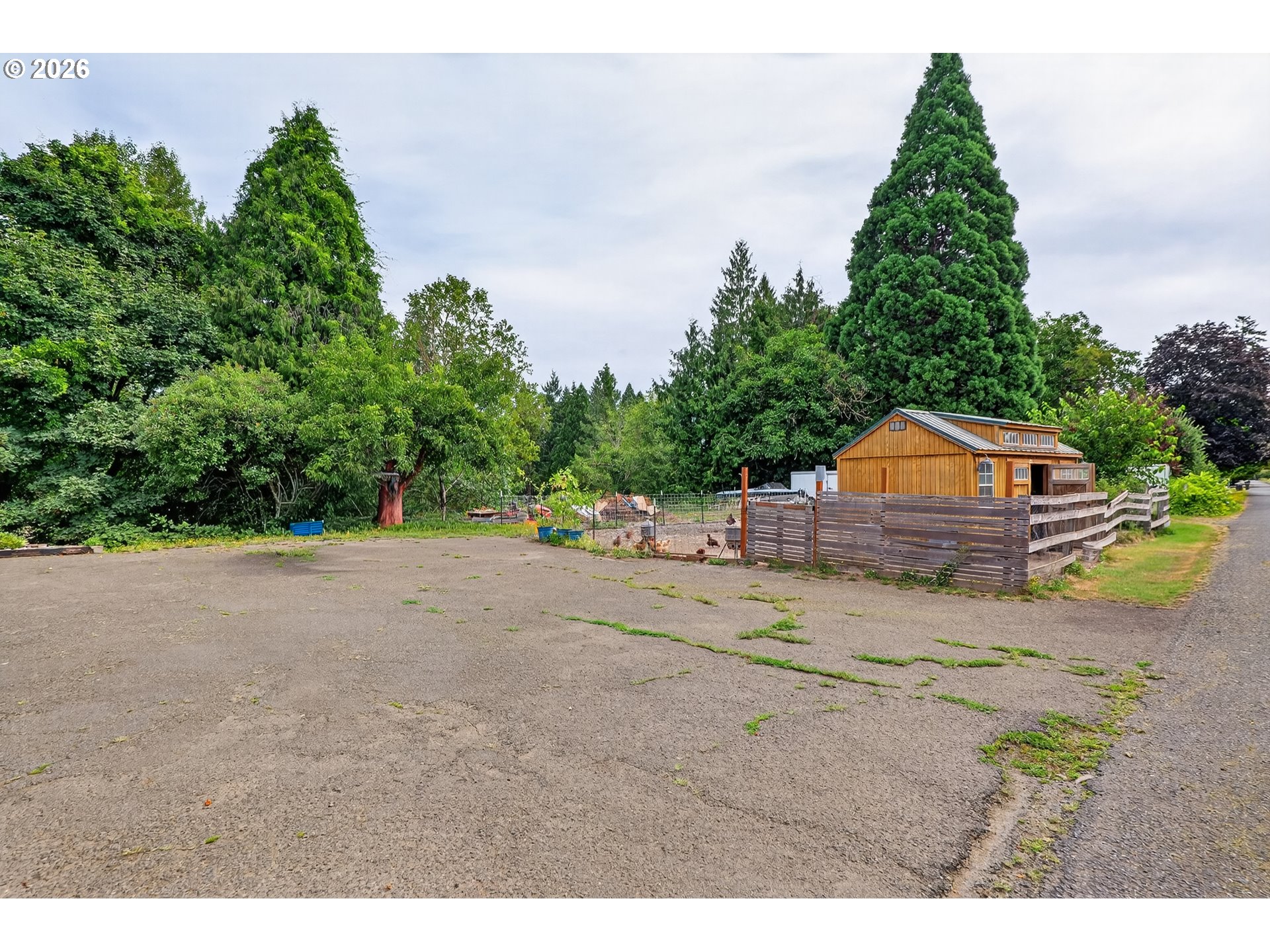 8951 S Good Ln Property Photo 12