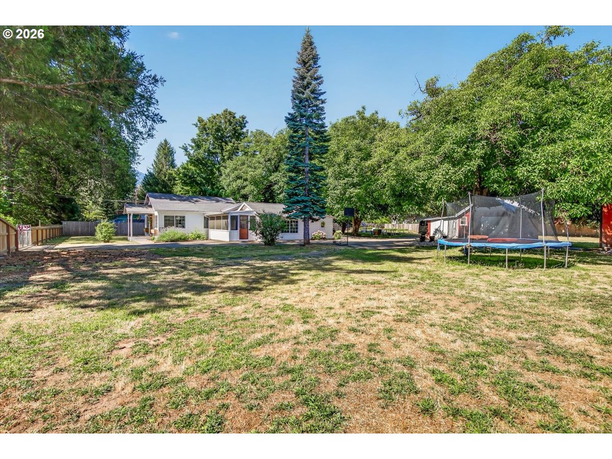 295 W Evans Creek Rd Property Photo 38
