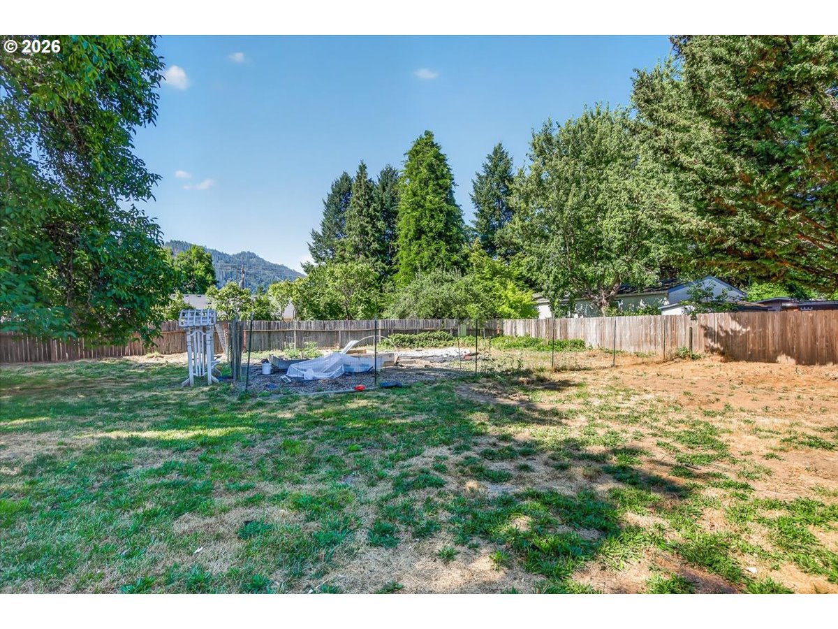 295 W Evans Creek Rd Property Photo 40