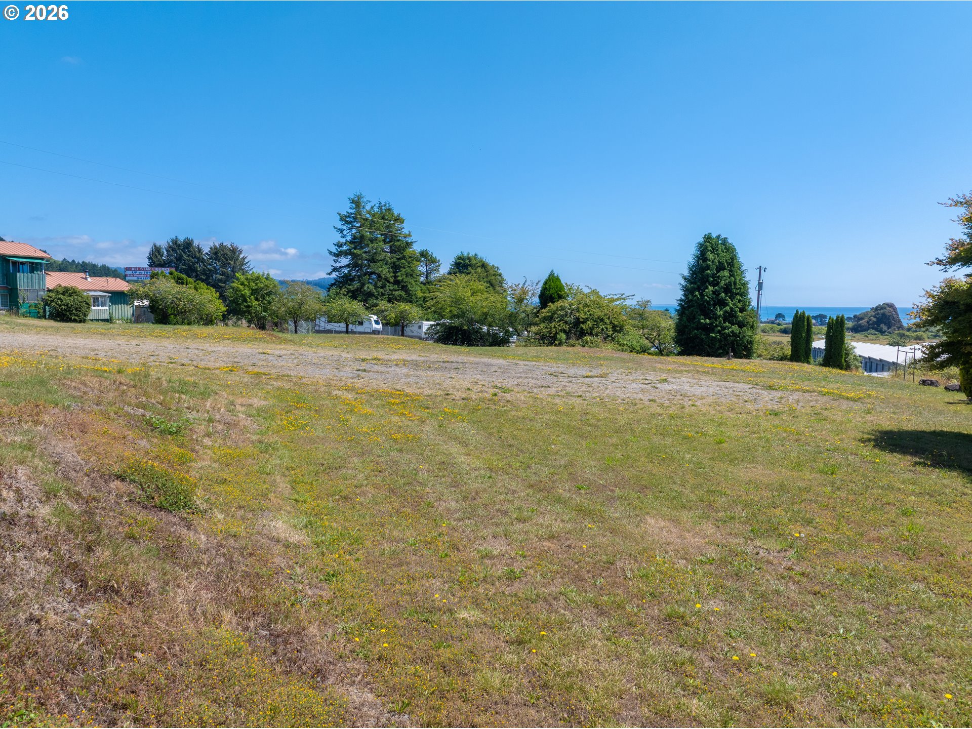 15282 Highway 101 Property Photo 4