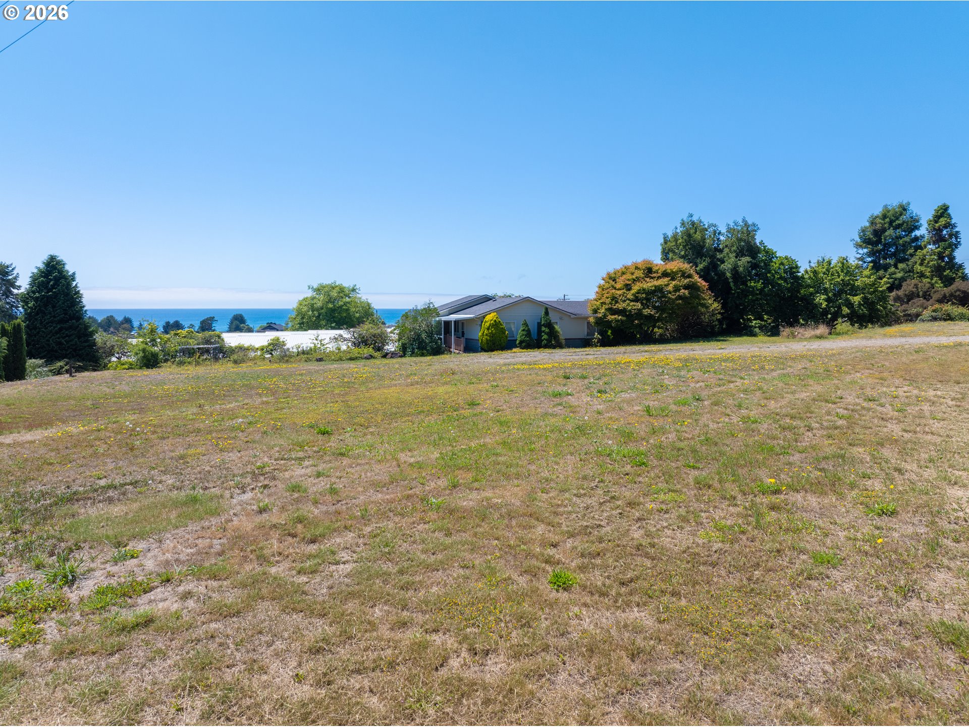 15282 Highway 101 Property Photo 5
