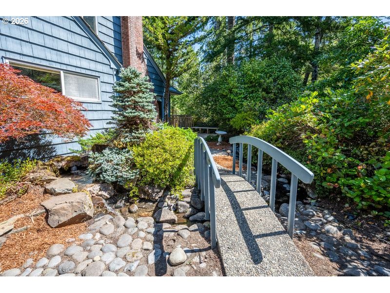5865 Mercer Lake Rd Property Photo 10