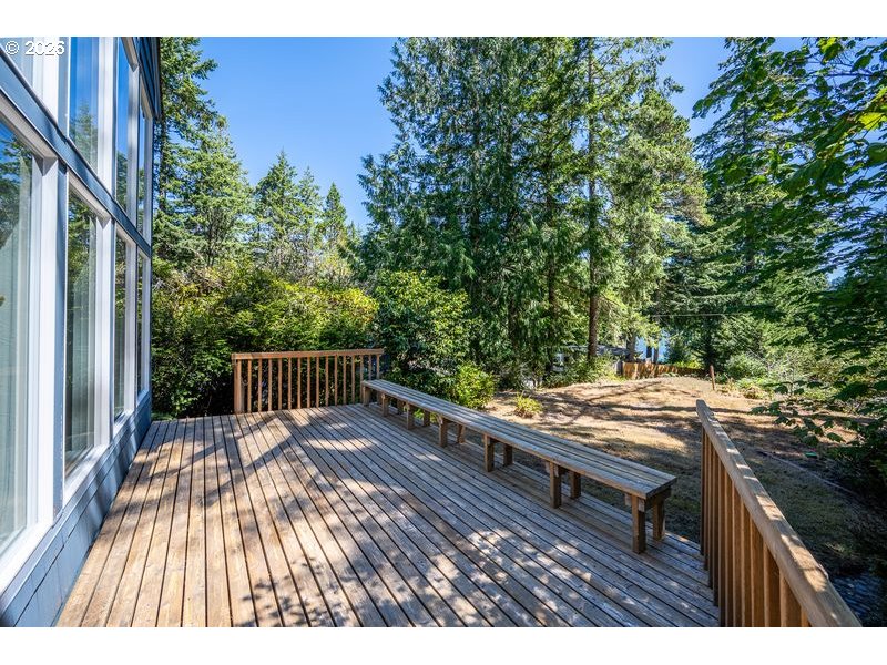 5865 Mercer Lake Rd Property Photo 14