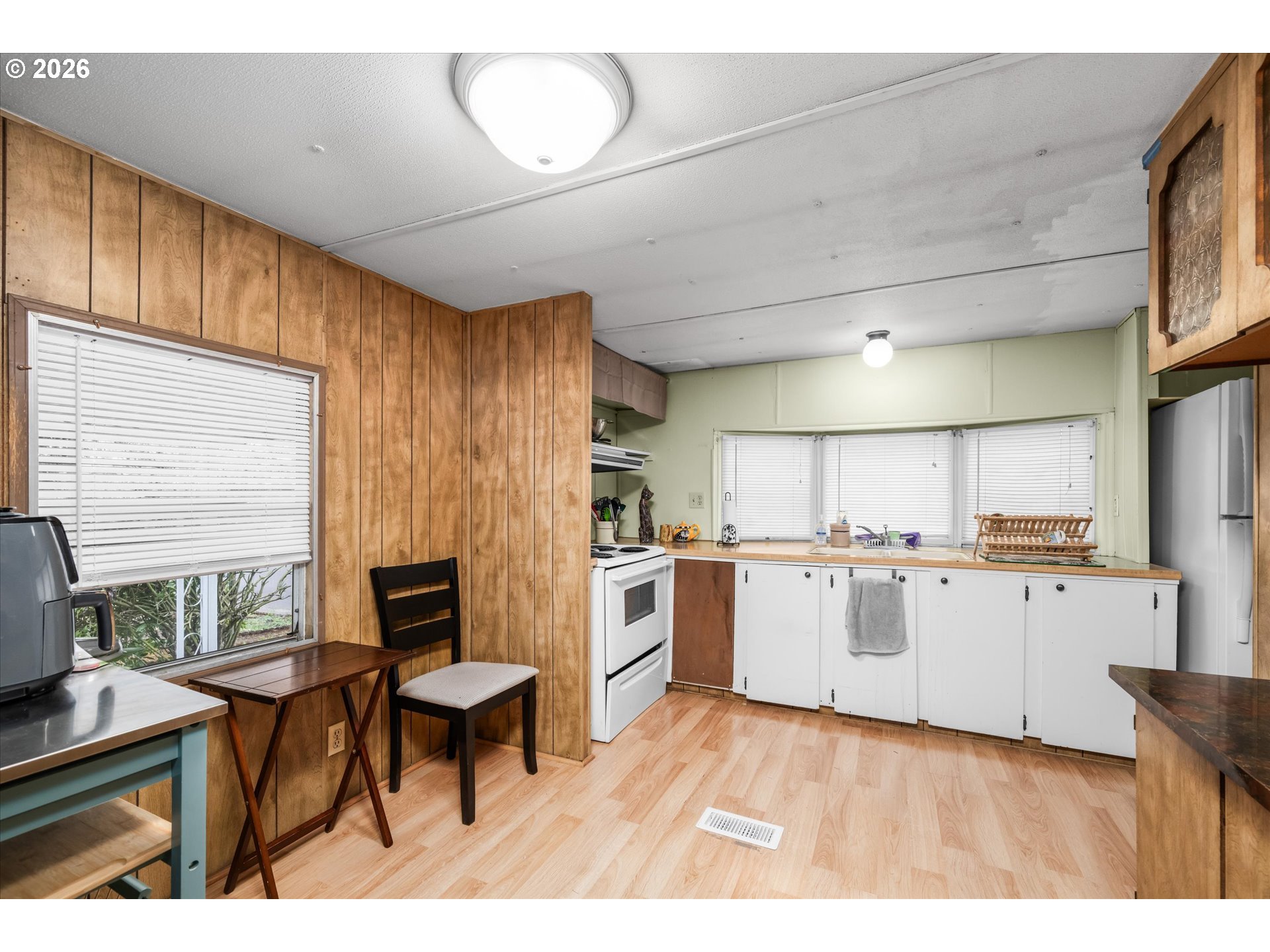 5335 Main St 7 Property Photo 8