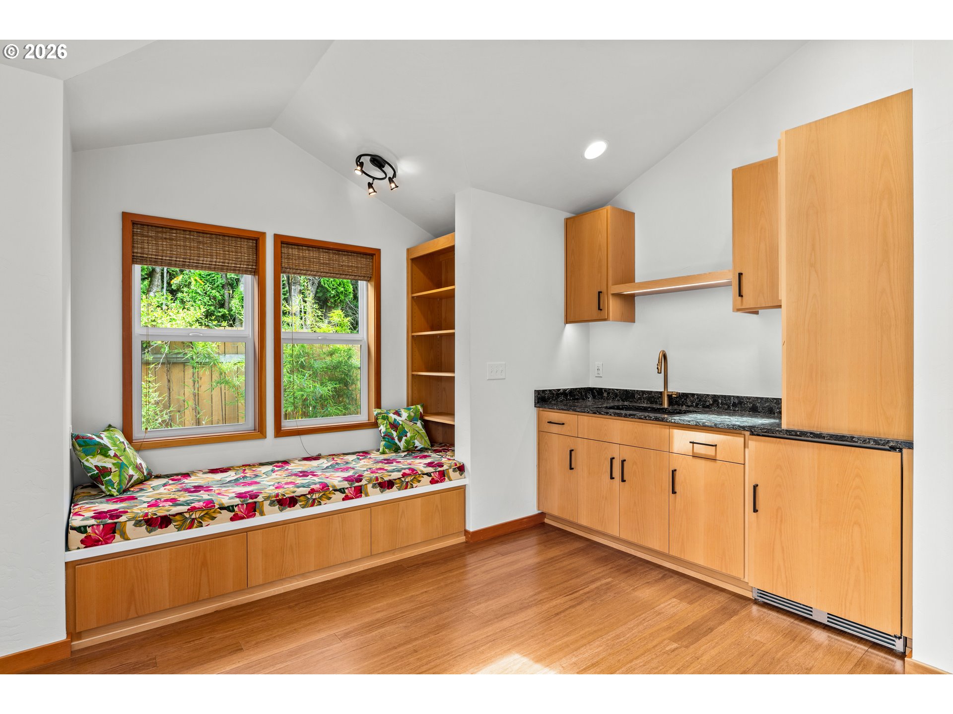 2540 Snelling Dr Property Photo 19
