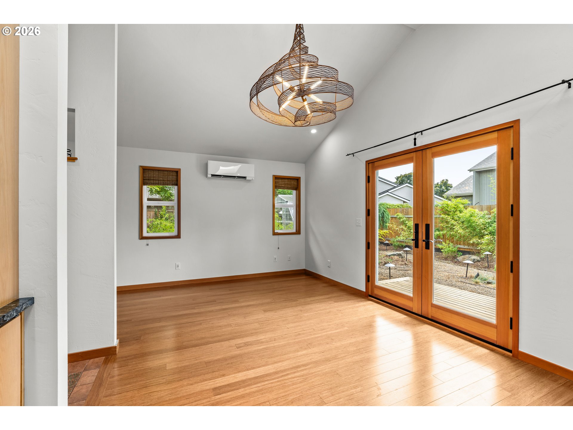 2540 Snelling Dr Property Photo 20