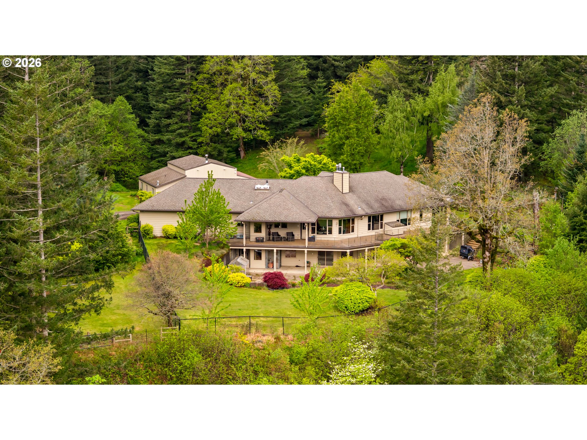 262 E Beacon Highland Rd Property Photo 1