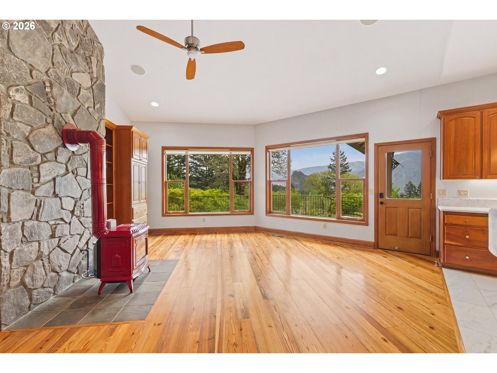 262 E Beacon Highland Rd Property Photo 14