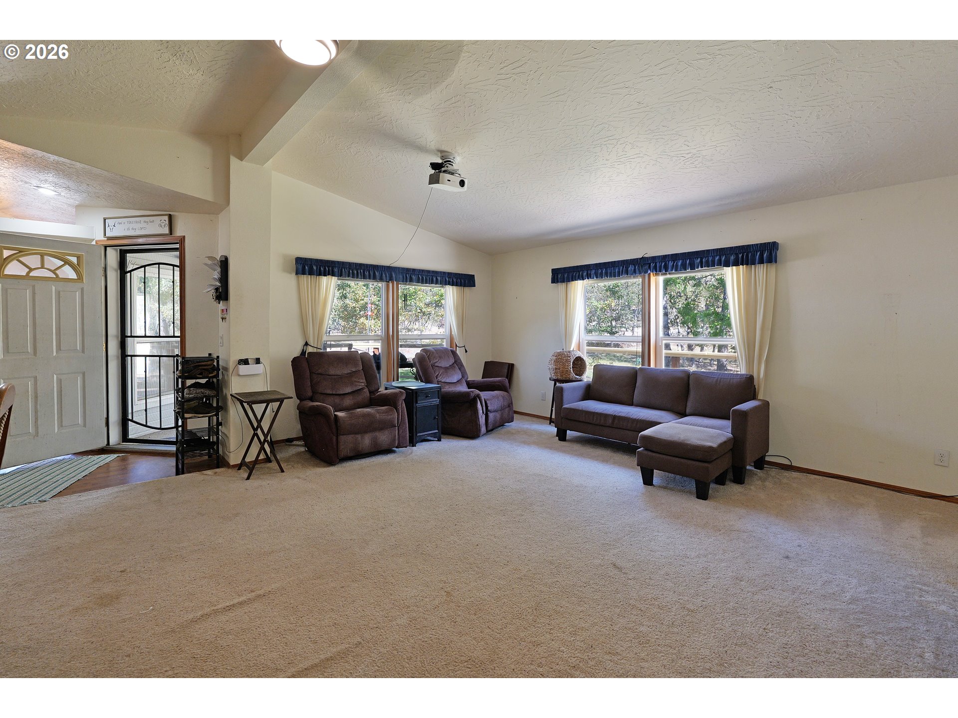 3735 Cobleigh Rd Property Photo 9