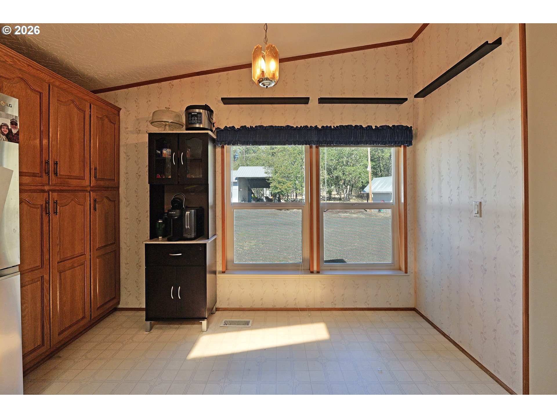 3735 Cobleigh Rd Property Photo 11