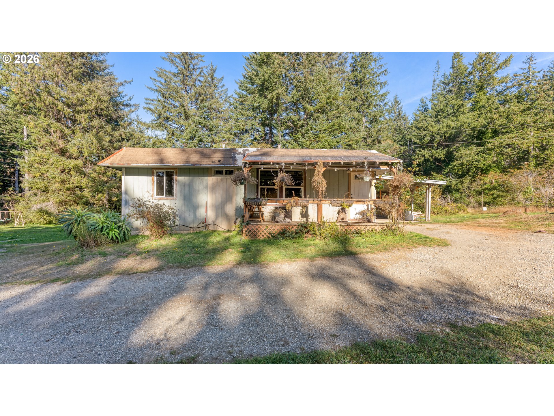 45805 Highway 101 Property Photo 1