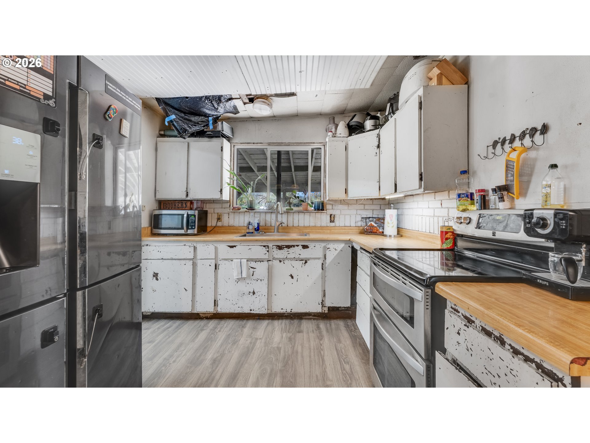 45805 Highway 101 Property Photo 9
