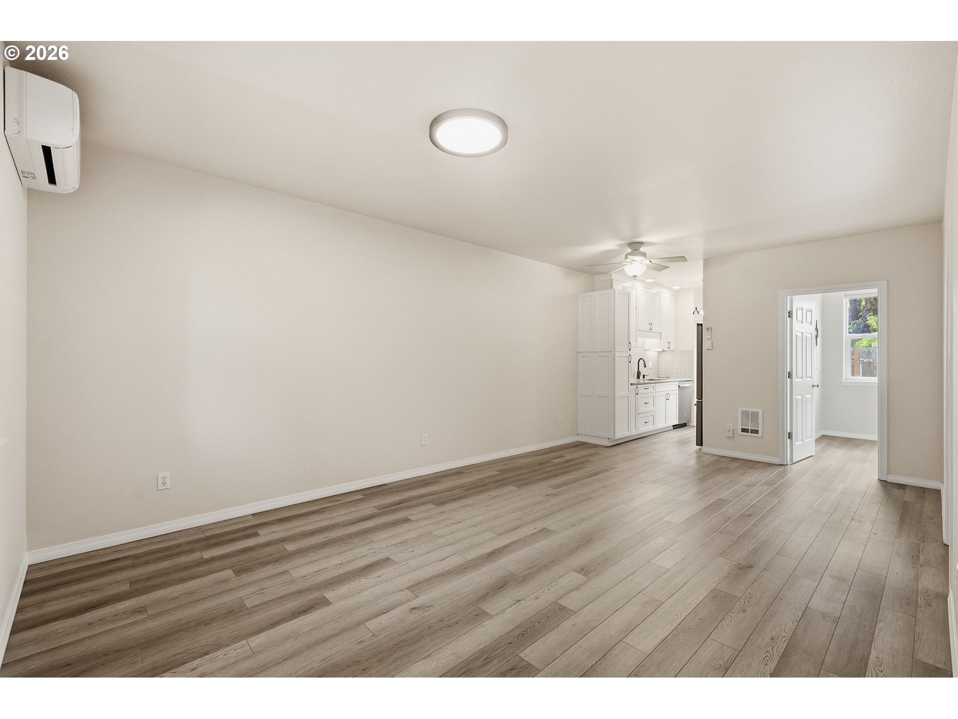 28 Lawrence St Property Photo 5
