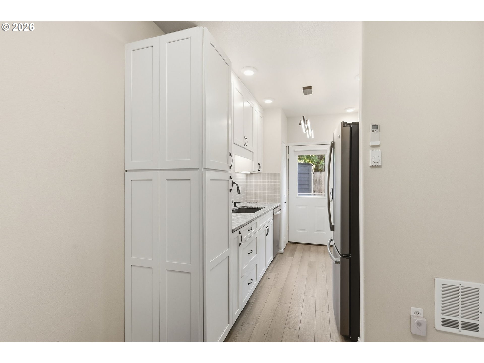 28 Lawrence St Property Photo 12