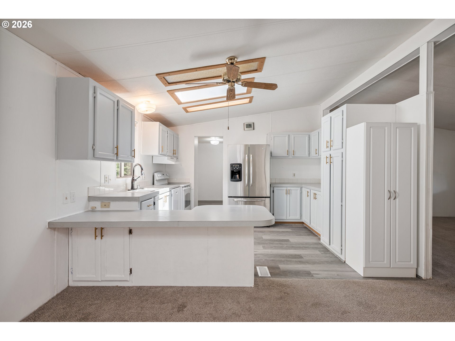 2355 Sparrow Loop 169 Property Photo 6