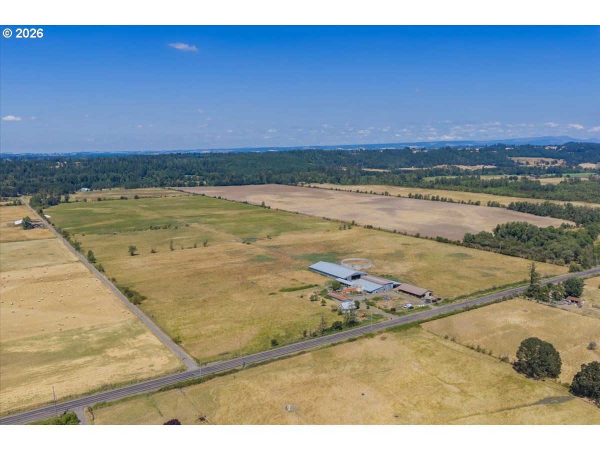 39511 Highway 226 Property Photo 1