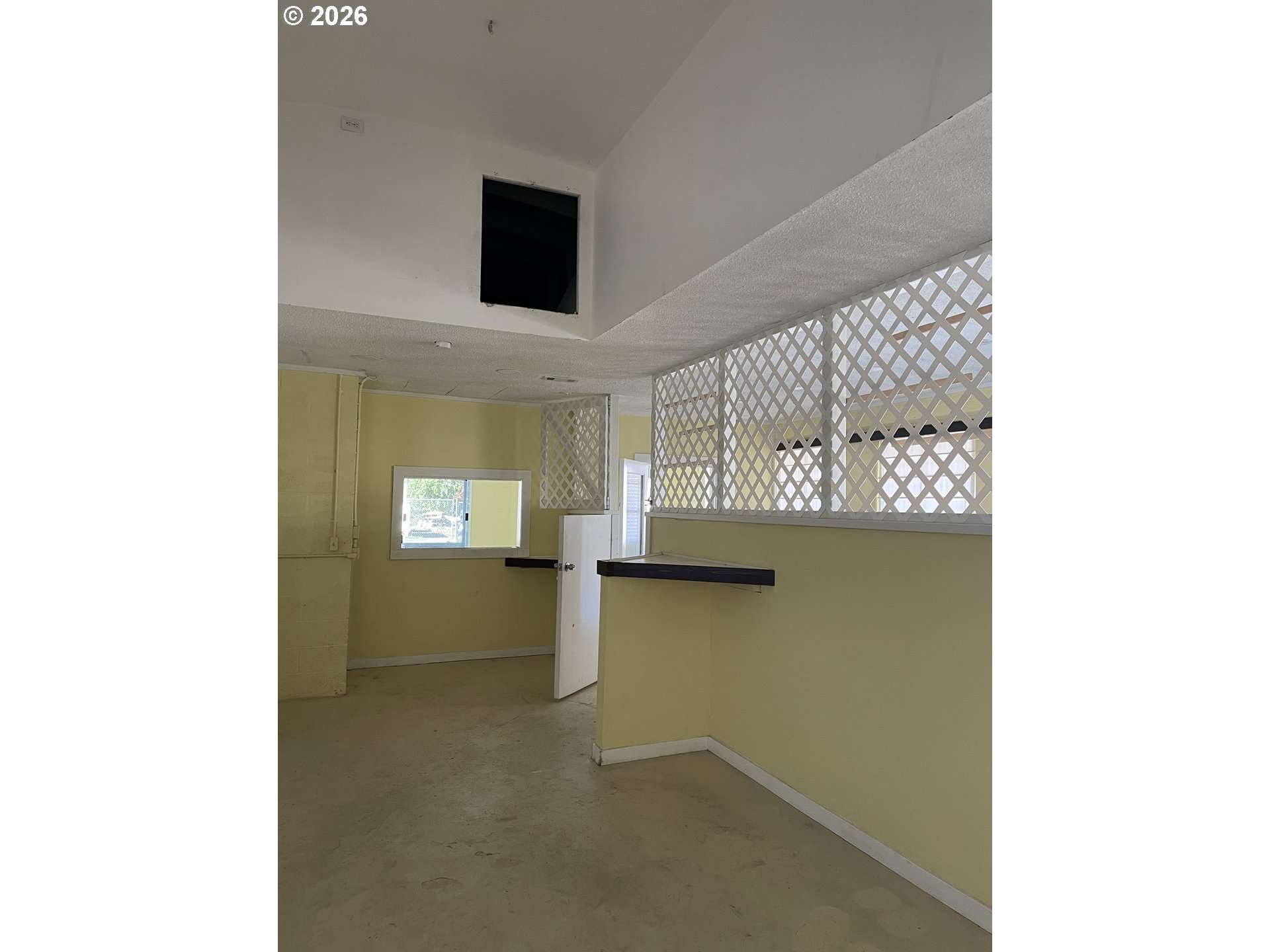 1405 Se Stephens St Property Photo 12