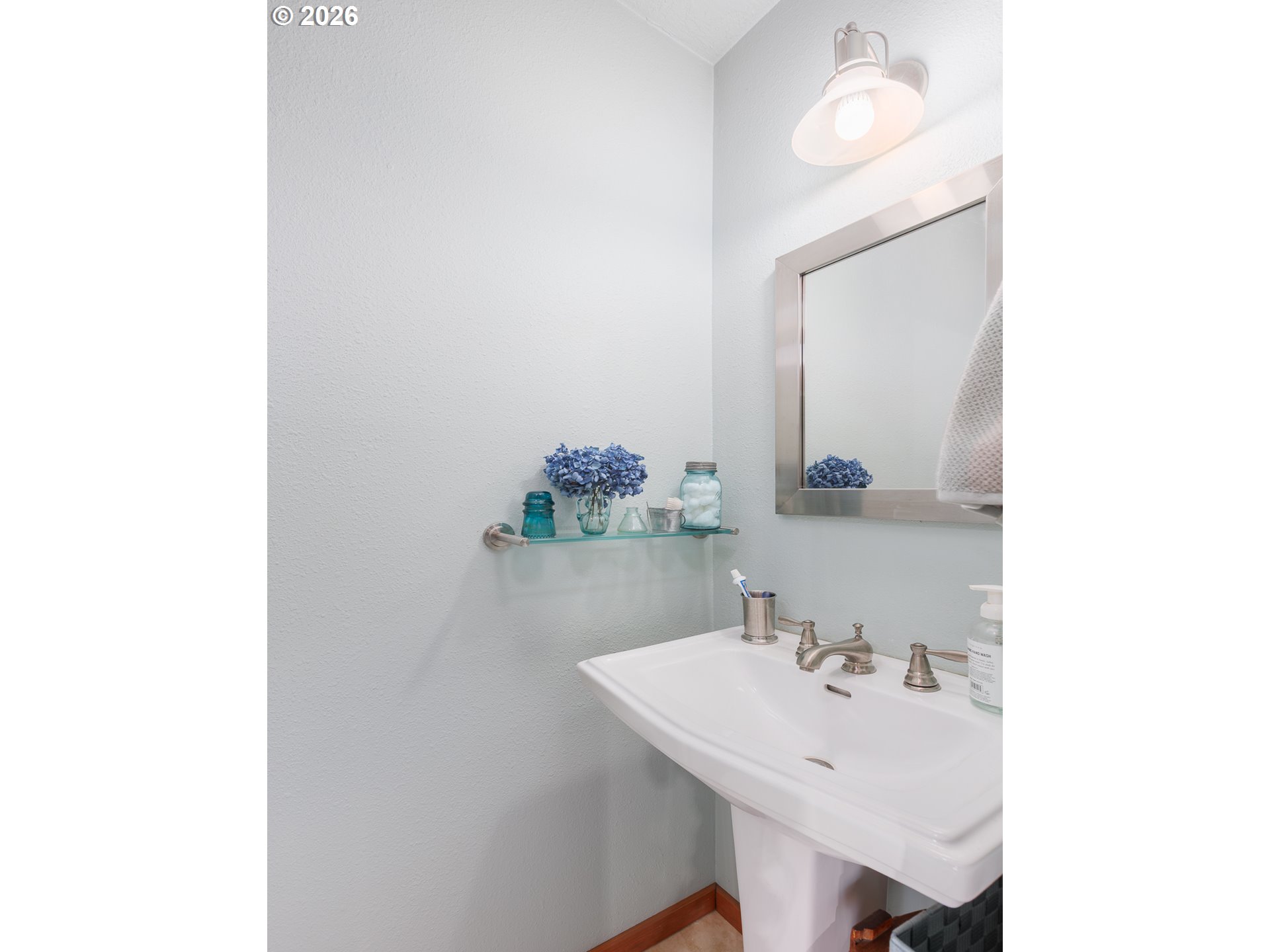 871 Old River Rd Property Photo 18