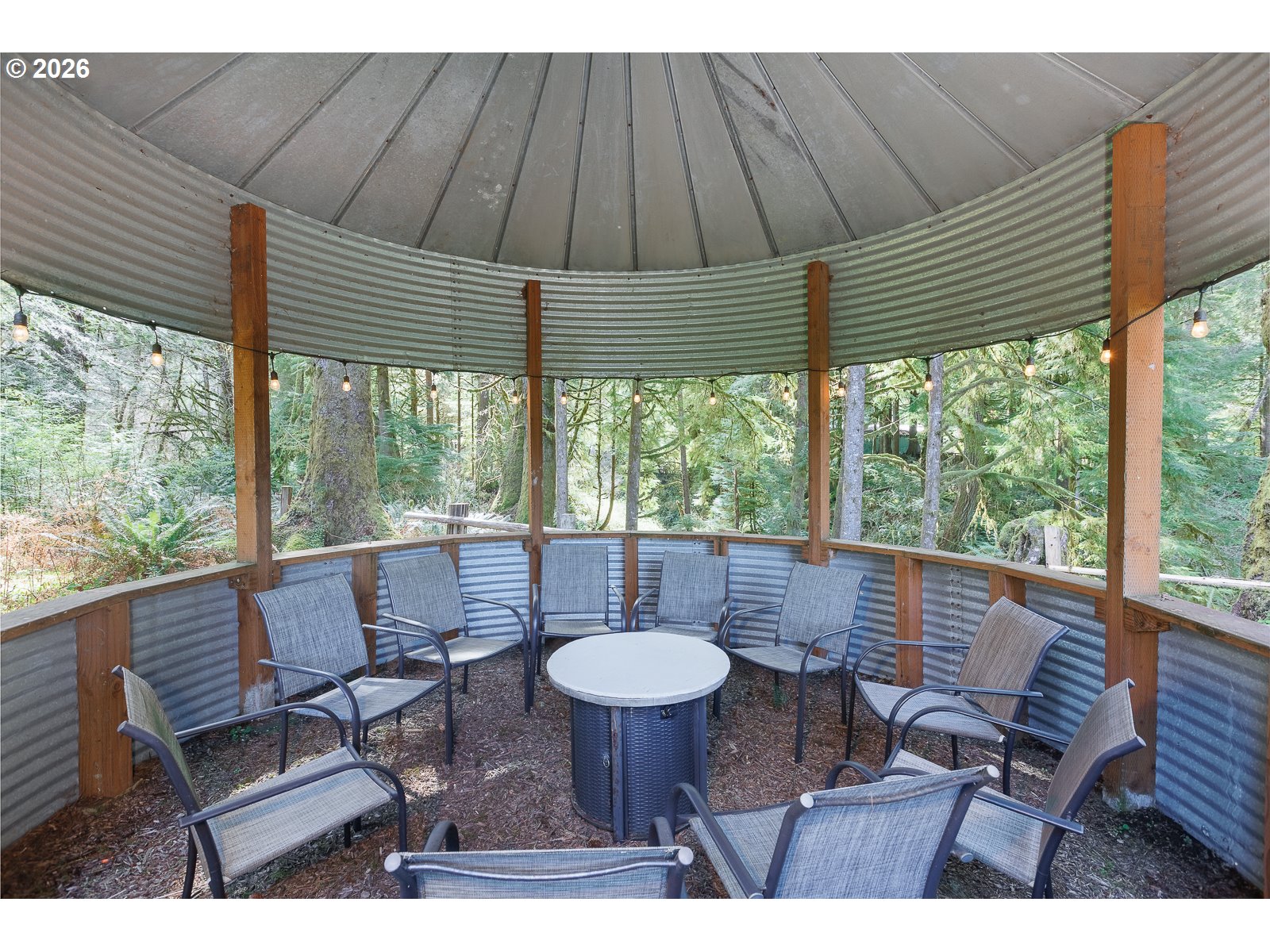 871 Old River Rd Property Photo 34