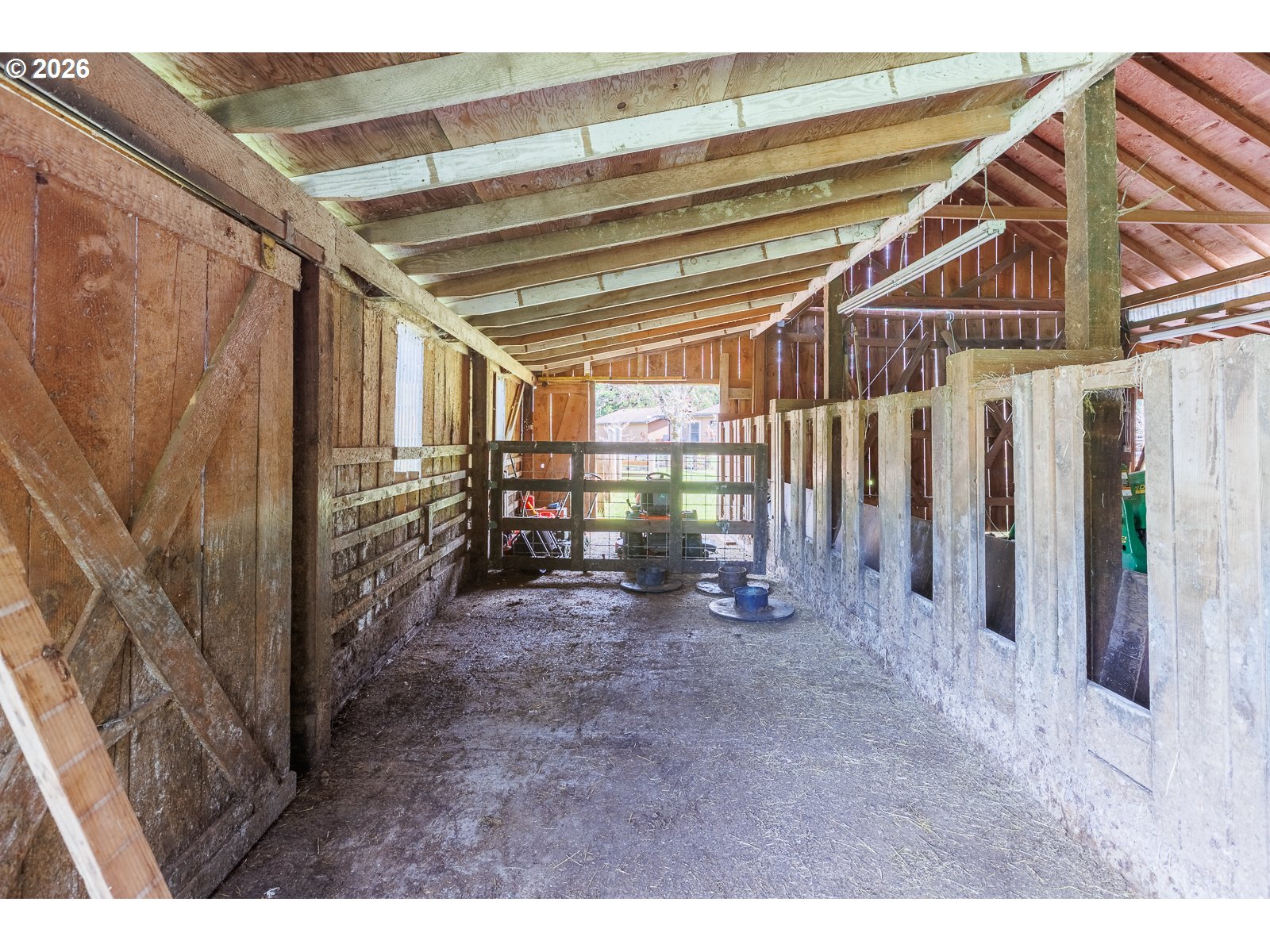 871 Old River Rd Property Photo 41