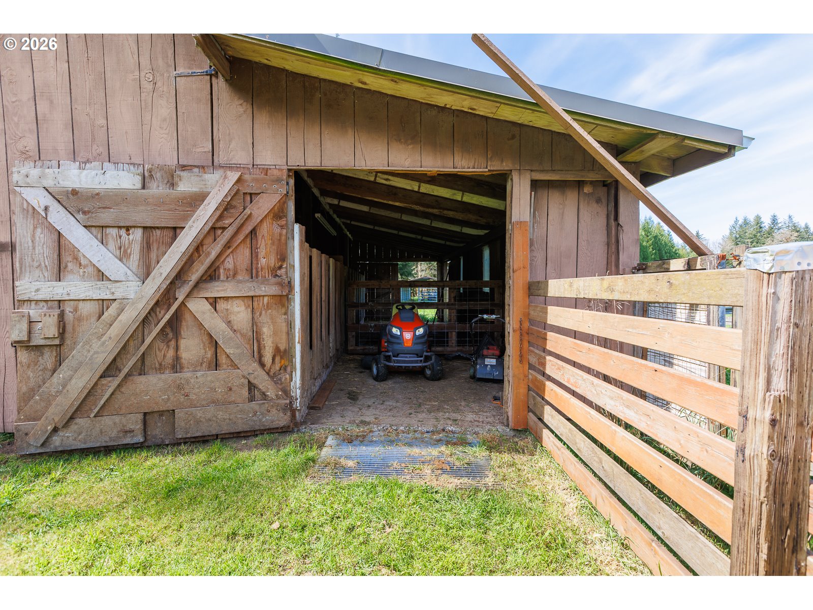 871 Old River Rd Property Photo 42