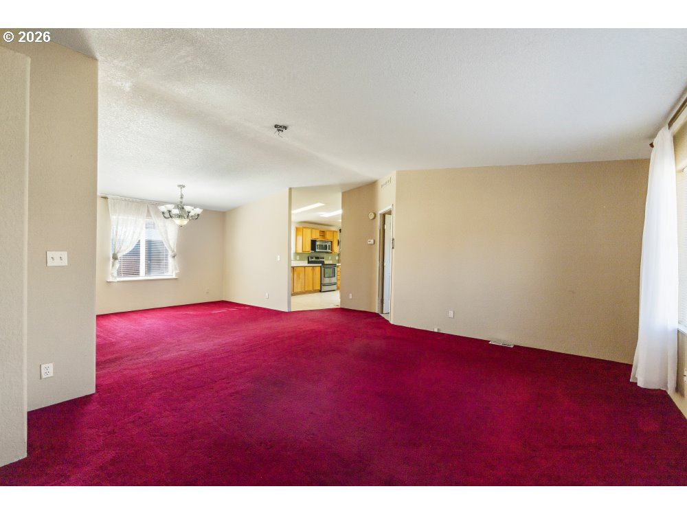 3103 Emerald St Property Photo 2