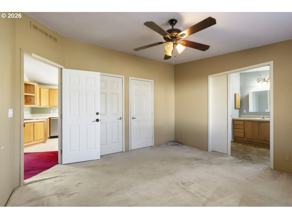 3103 Emerald St Property Photo 15