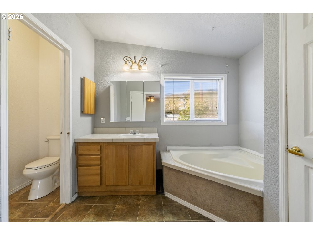 3103 Emerald St Property Photo 16