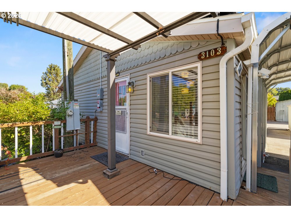 3103 Emerald St Property Photo 23