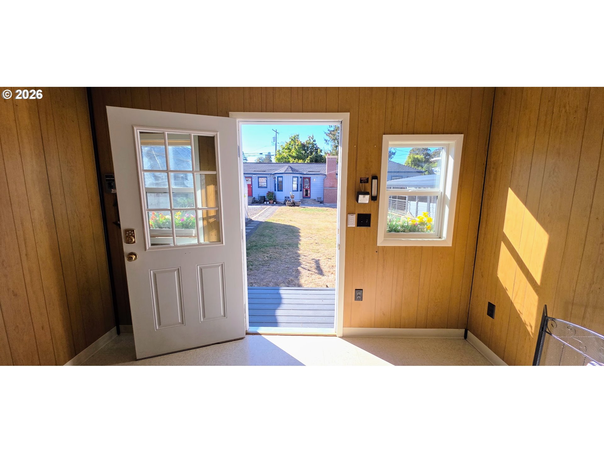 726 Ne 3rd Ave Property Photo 9