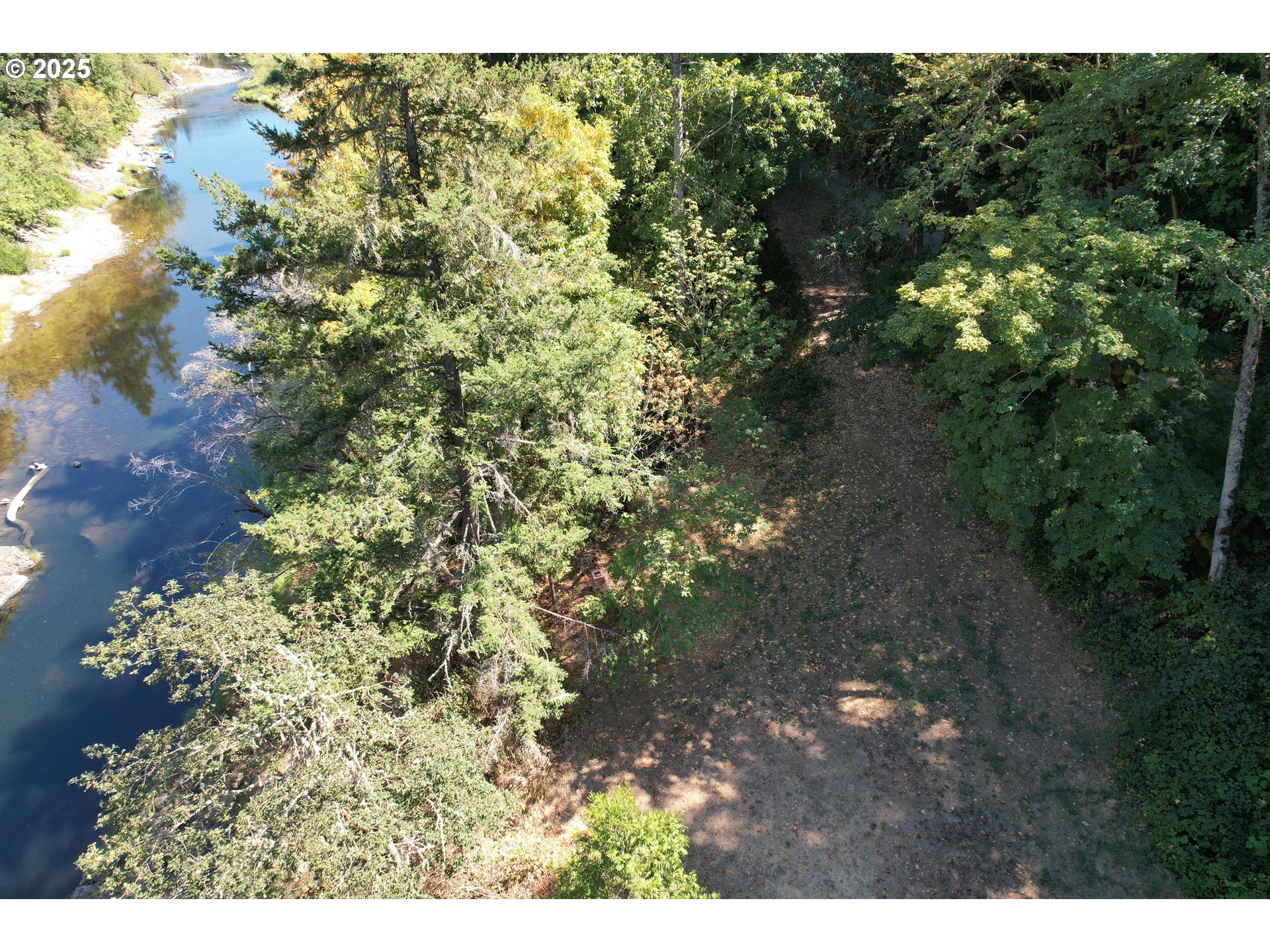 750 Ferguson Ln Property Photo 20