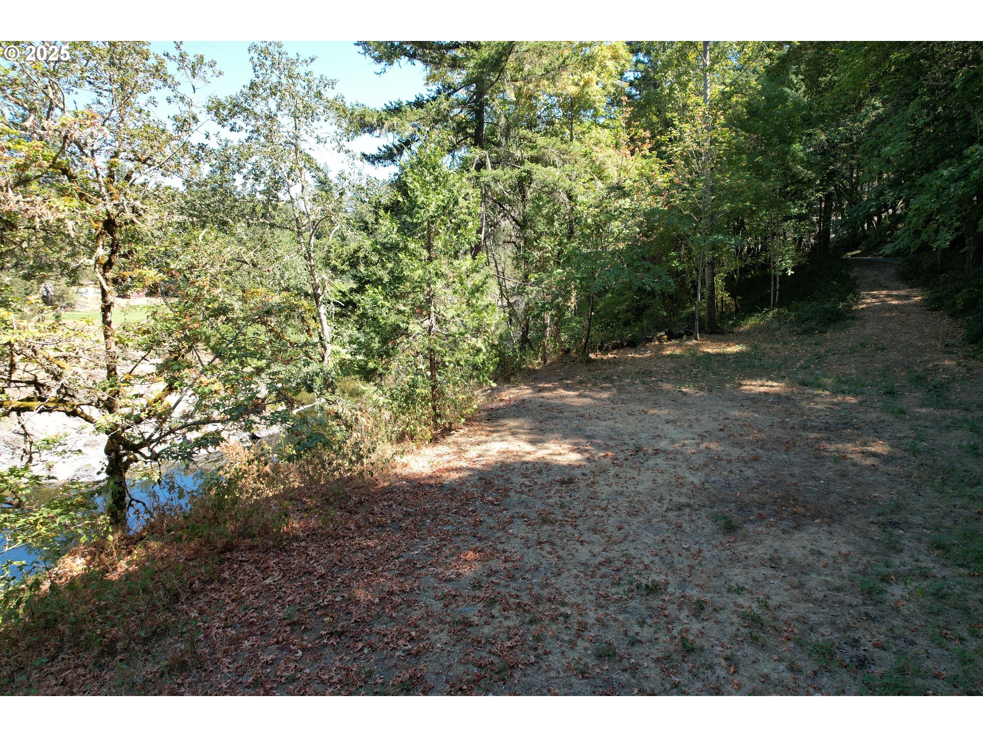 750 Ferguson Ln Property Photo 26