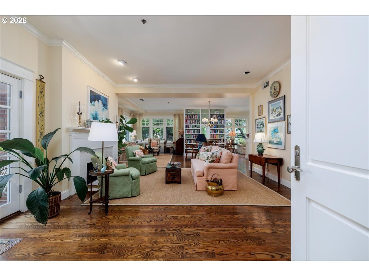 2172 Sw Park Pl C Property Photo 10