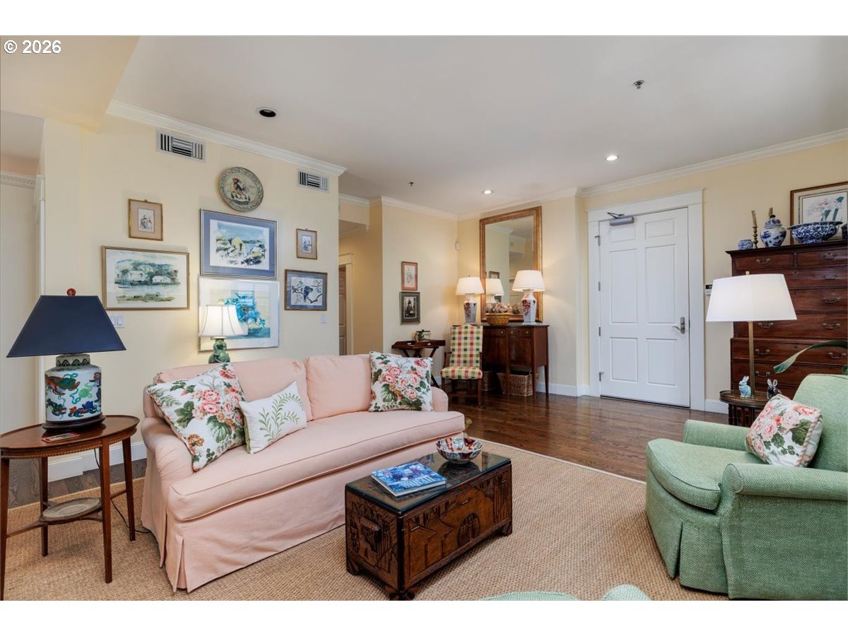 2172 Sw Park Pl C Property Photo 14