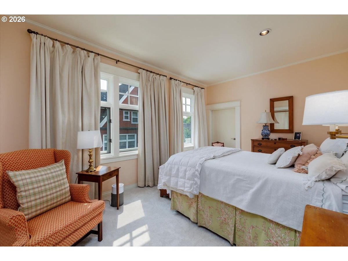 2172 Sw Park Pl C Property Photo 25
