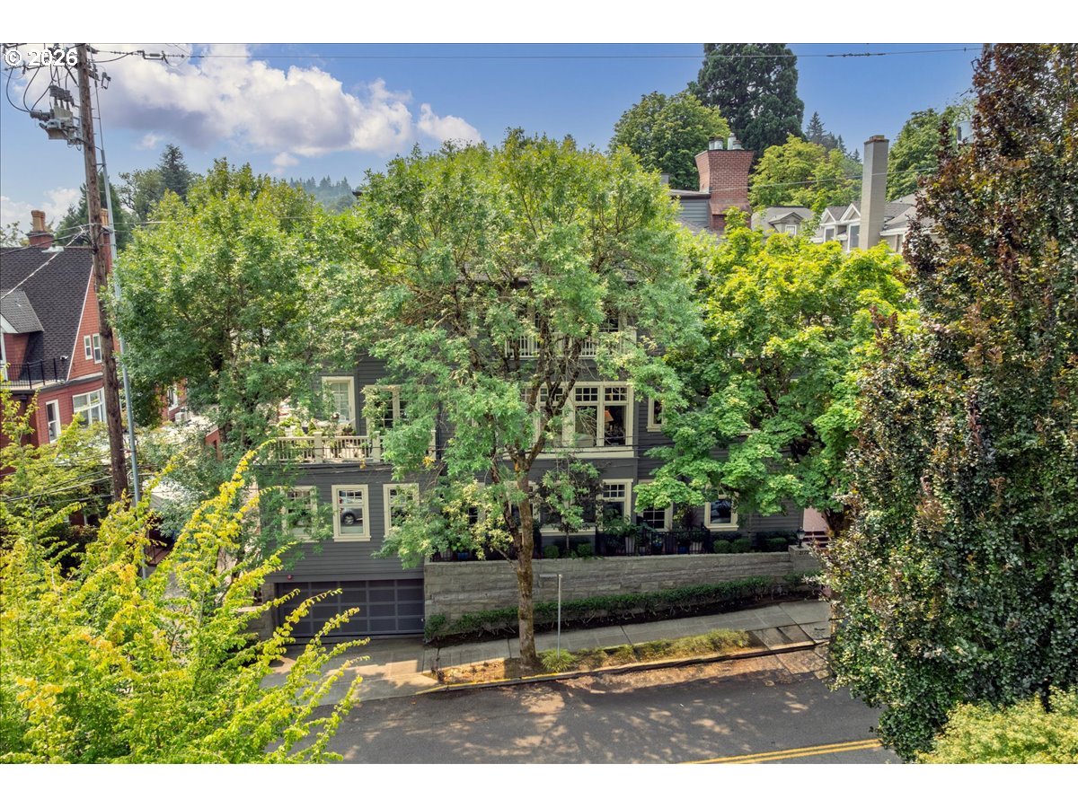 2172 Sw Park Pl C Property Photo 39