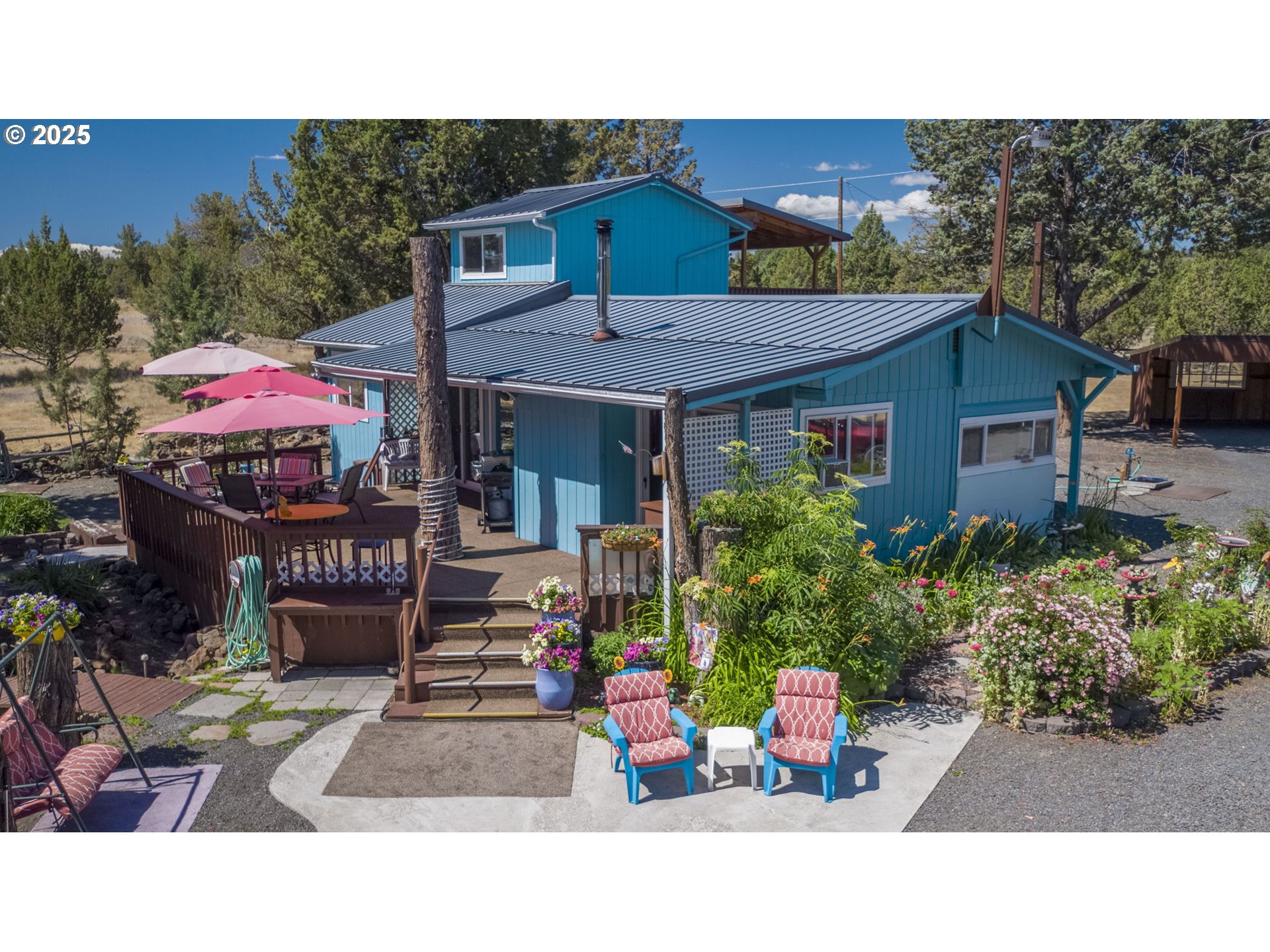 7683 SW Drake DR