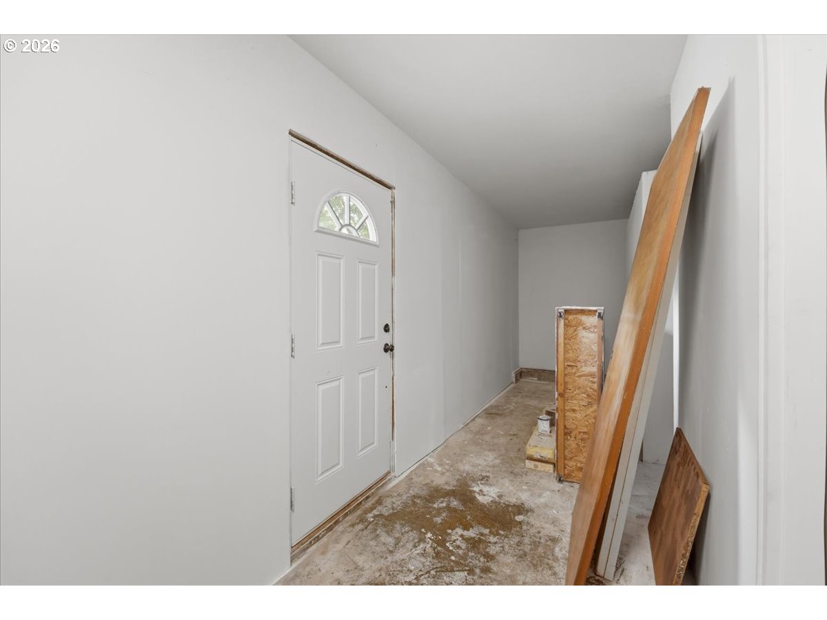 1540 Salem Ave Property Photo 30