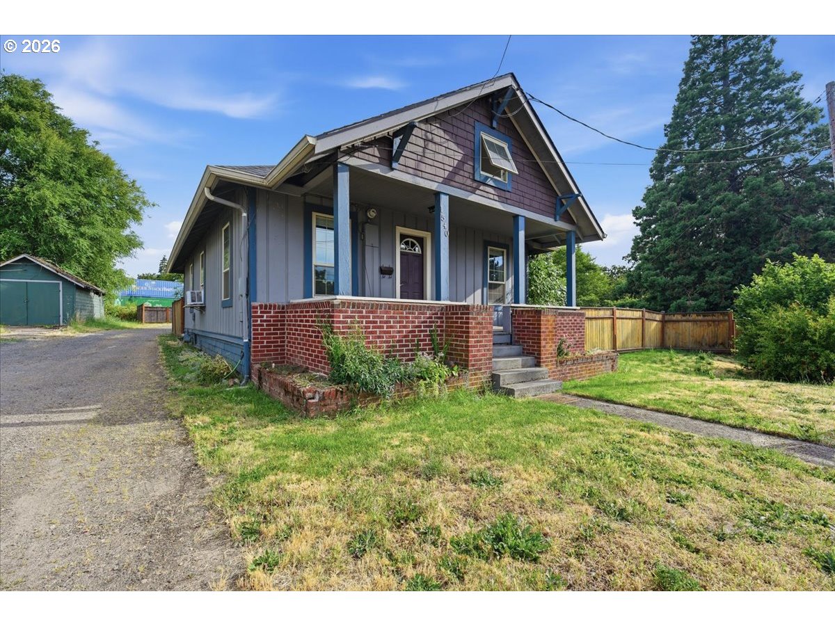 1540 Salem Ave Property Photo 45