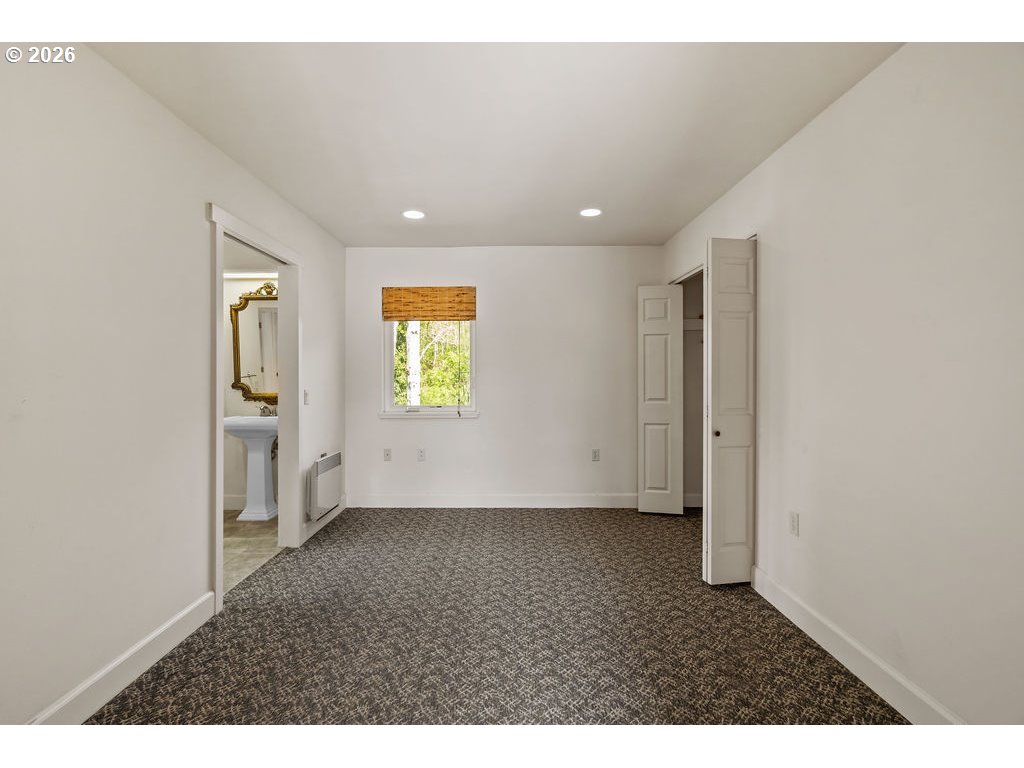3445 Ne 40th Ct Property Photo 28