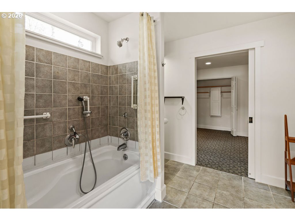 3445 Ne 40th Ct Property Photo 36