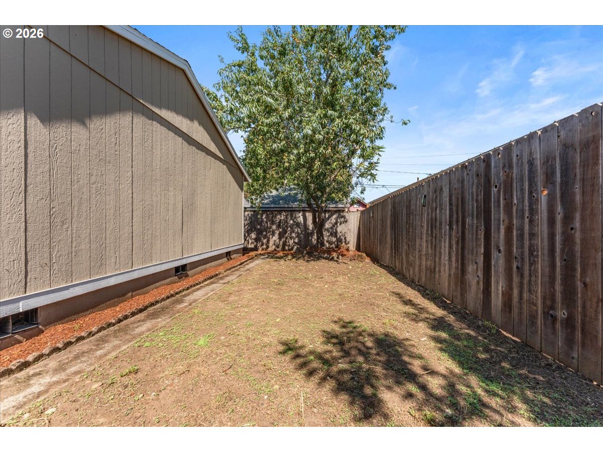 3918 Se 52nd Ave Property Photo 35