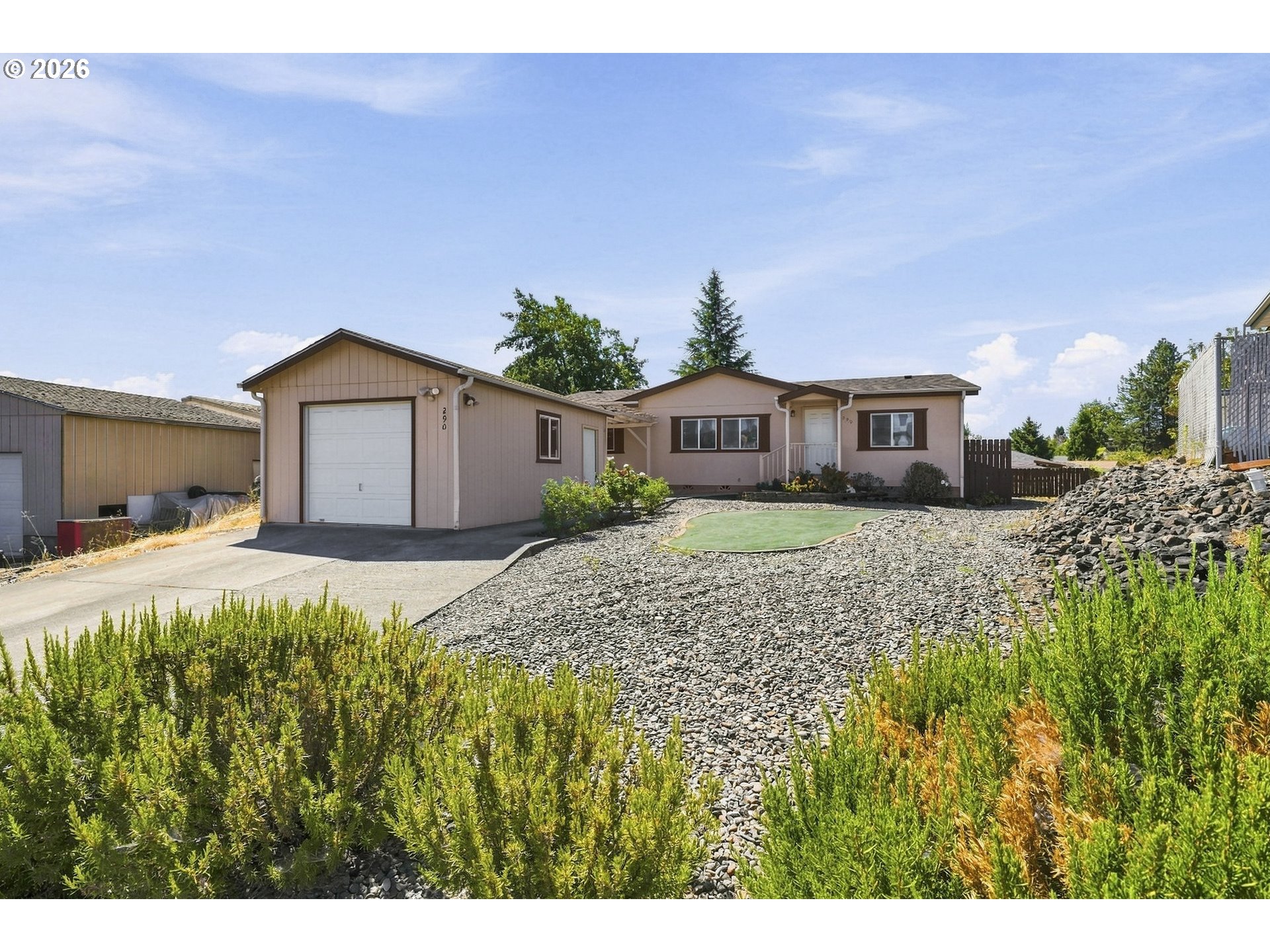 290 Adams Loop Property Photo 1