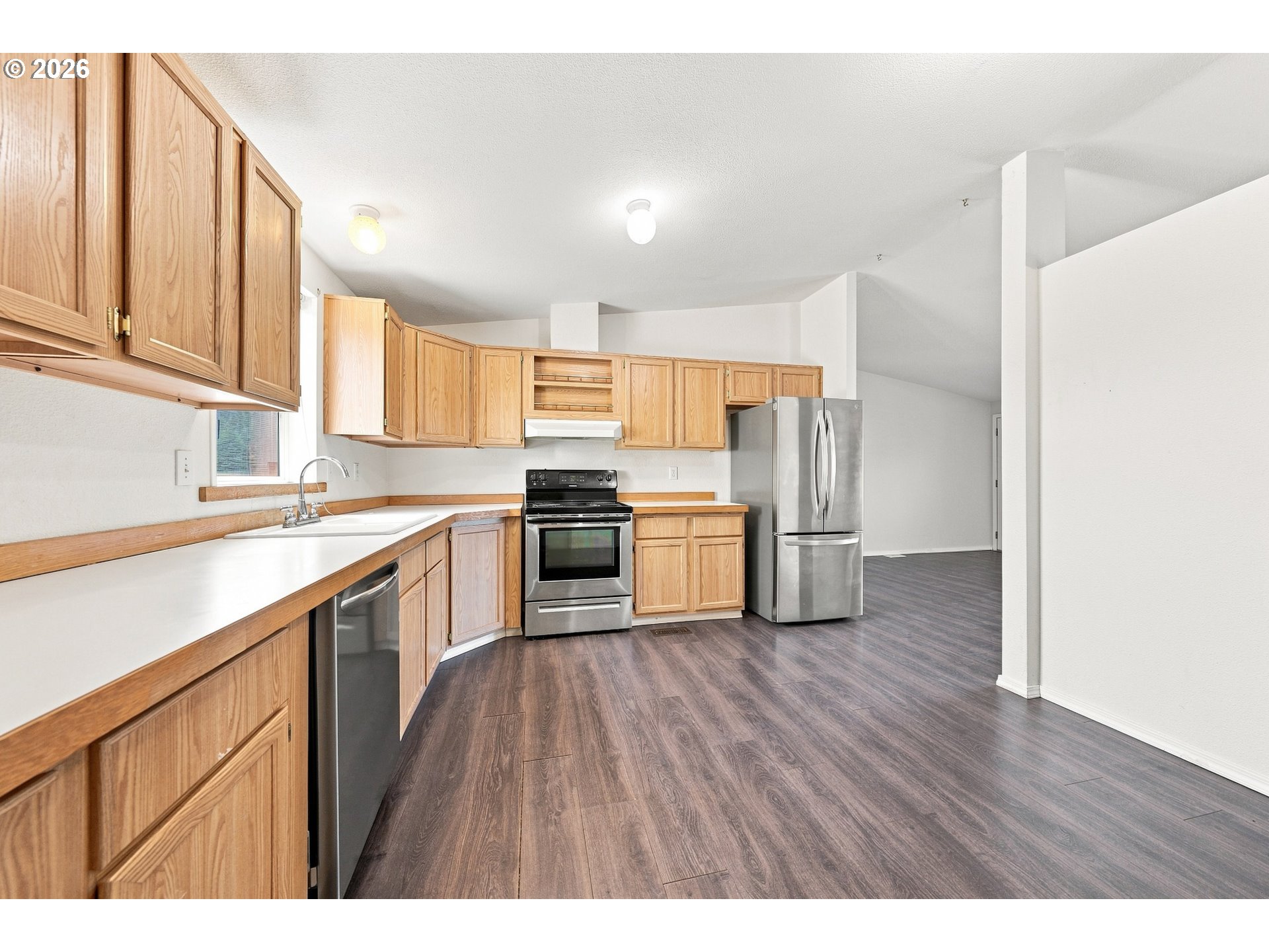 290 Adams Loop Property Photo 11