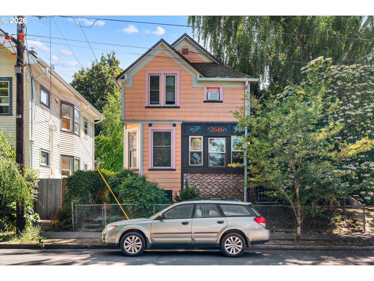 2616 Se Pine St Property Photo 1