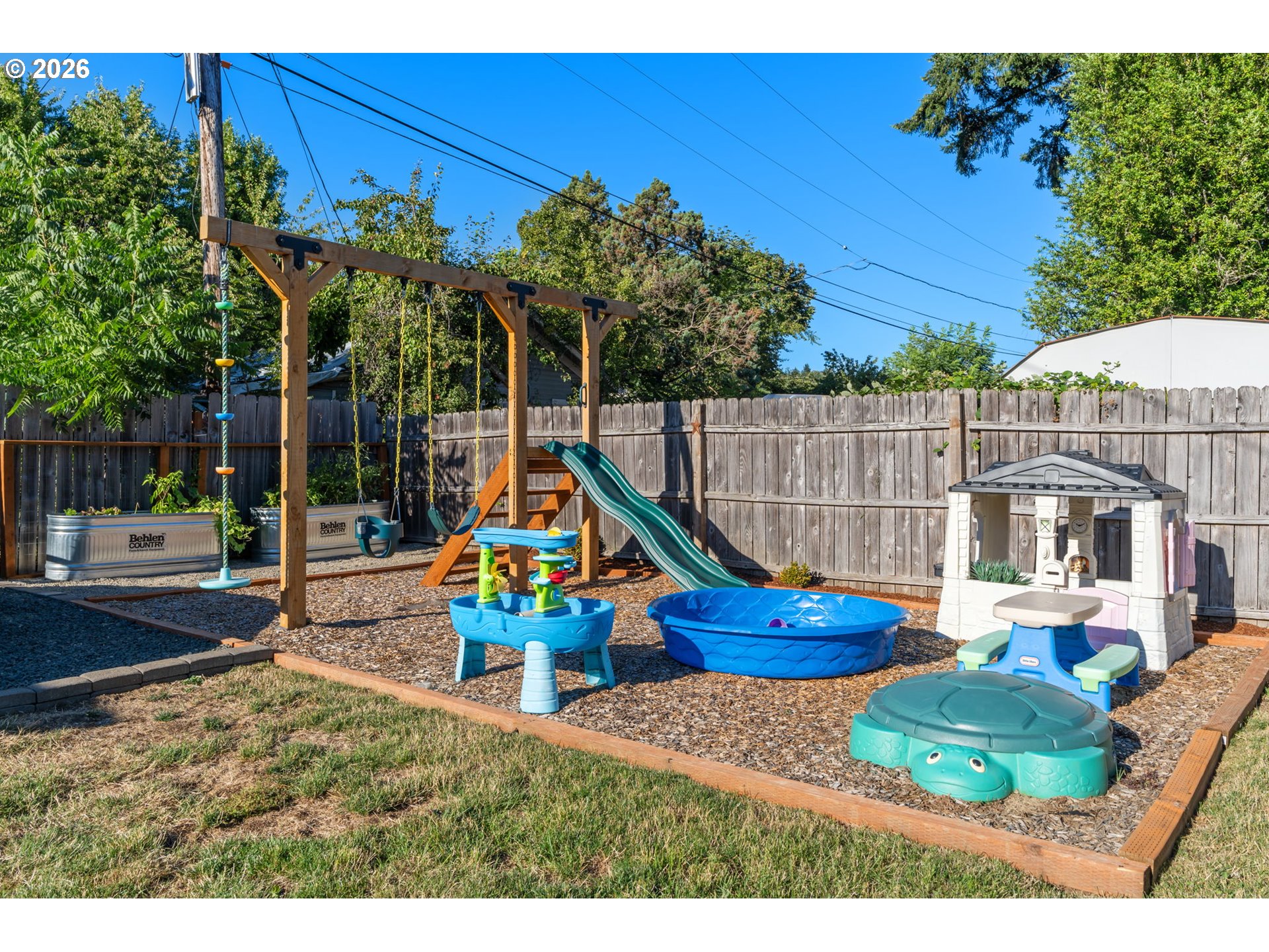 1522 Ash Ave Property Photo 43