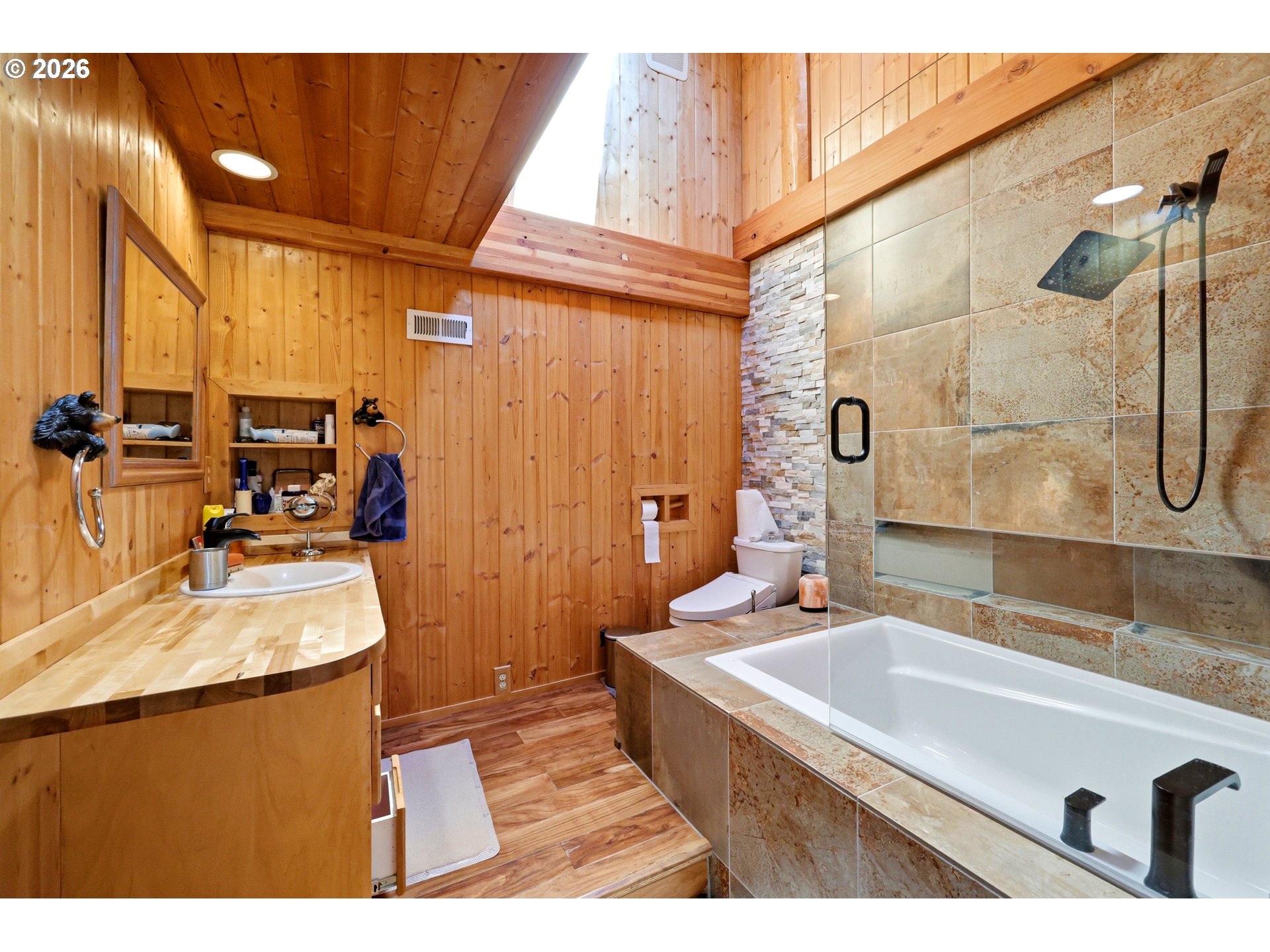 390 Spruce Creek Rd Property Photo 34
