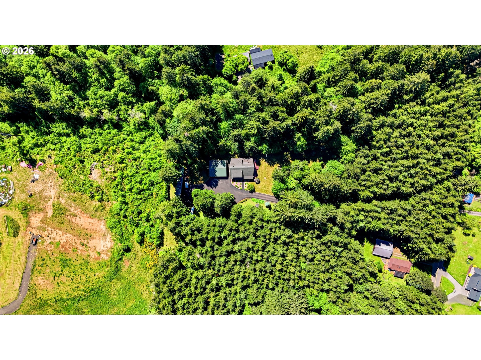 390 Spruce Creek Rd Property Photo 42